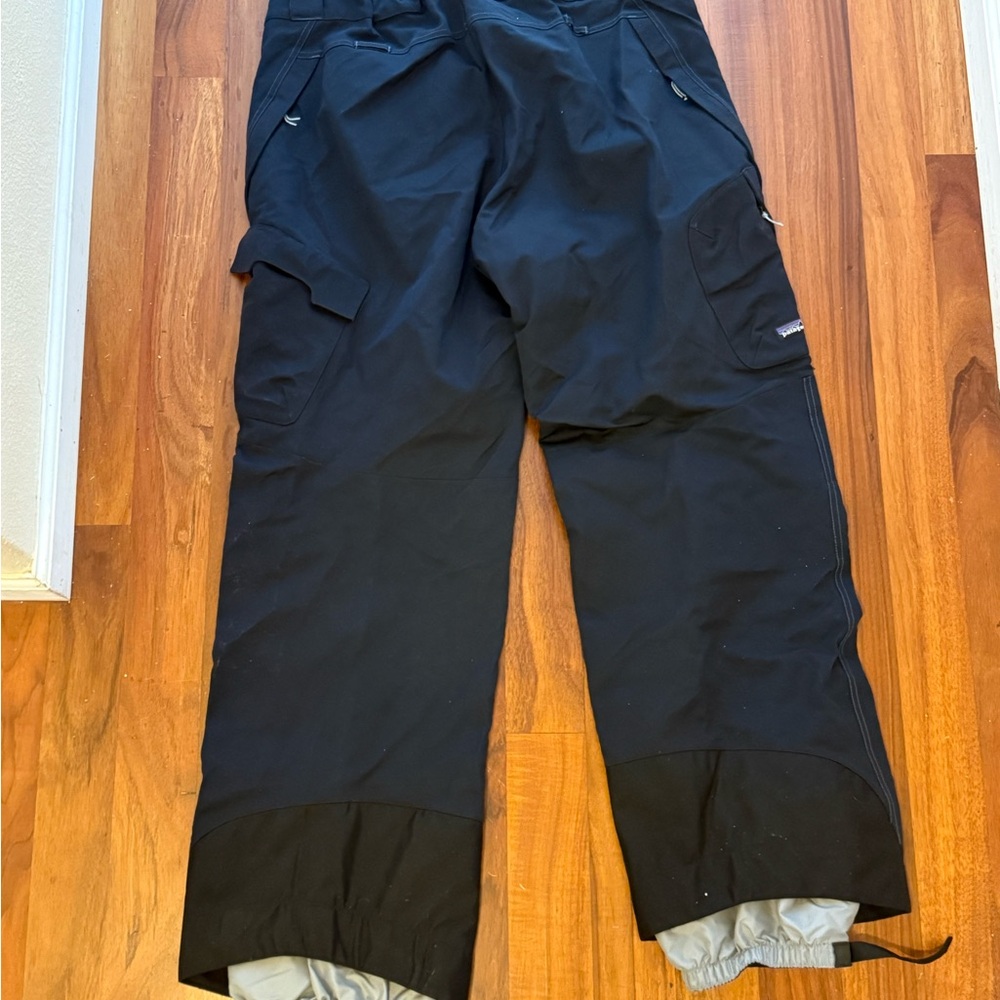 Patagonia Men's Black Cargo Pants